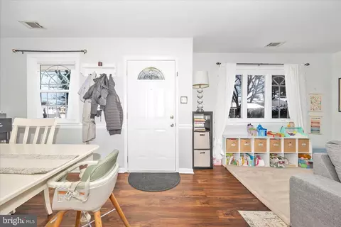 Entry Way - 439 Center St, Frederick, MD 21701 photo 1 of 9
