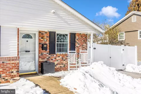 Exterior - 439 Center St, Frederick, MD 21701 photo 2 of 5