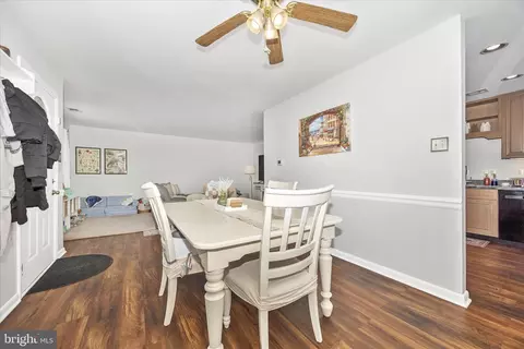 Entry Way - 439 Center St, Frederick, MD 21701 photo 8 of 9