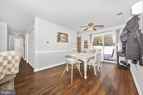 Entry Way - 439 Center St, Frederick, MD 21701 photo 7 of 9