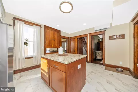 Entry Way - 706 E Main St, Middletown, MD 21769 photo 4 of 7