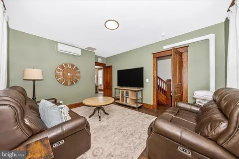Living - 706 E Main St, Middletown, MD 21769 photo 1 of 2