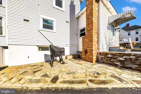 Exterior - 706 E Main St, Middletown, MD 21769 photo 9 of 14