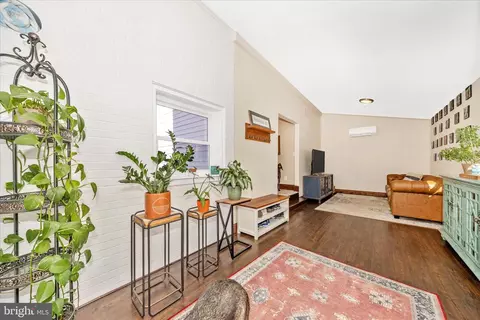 Entry Way - 706 E Main St, Middletown, MD 21769 photo 6 of 7
