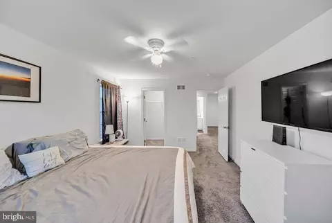 Bedroom - 6804 Hawes Ct, Frederick, MD 21702 photo 5 of 9