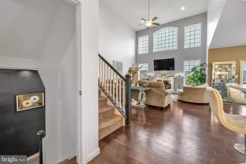 Entry Way - 6804 Hawes Ct, Frederick, MD 21702 photo 24 of 30