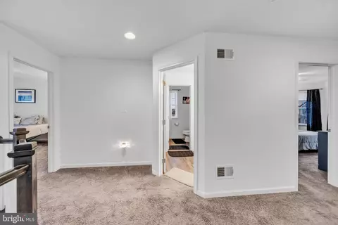 Entry Way - 6804 Hawes Ct, Frederick, MD 21702 photo 20 of 30