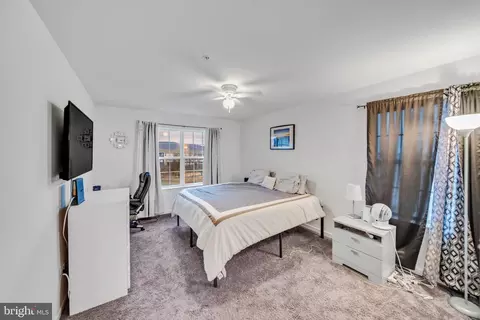Bedroom - 6804 Hawes Ct, Frederick, MD 21702 photo 4 of 9