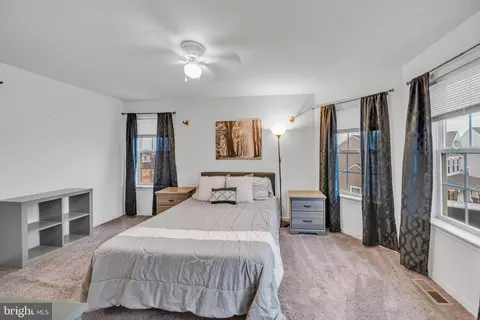 Bedroom - 6804 Hawes Ct, Frederick, MD 21702 photo 8 of 9