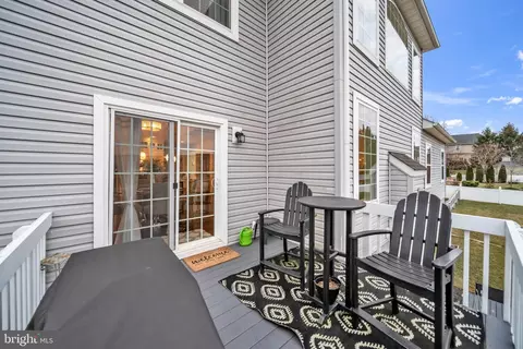Exterior - 6804 Hawes Ct, Frederick, MD 21702 photo 5 of 6