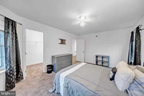 Bedroom - 6804 Hawes Ct, Frederick, MD 21702 photo 7 of 9