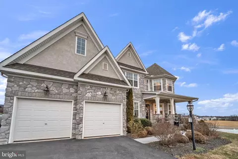 Exterior - 6804 Hawes Ct, Frederick, MD 21702 photo 3 of 6