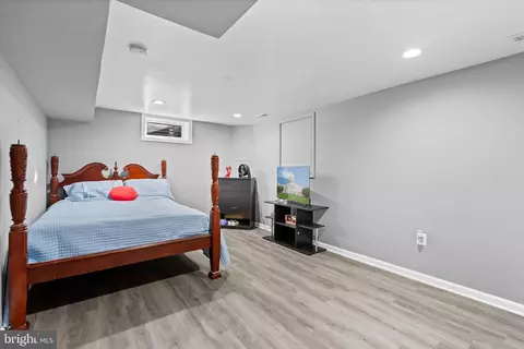 Bedroom - 809 Shawnee Dr, Frederick, MD 21701 photo 2 of 4