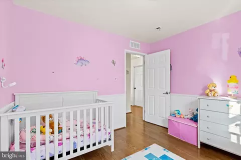 Bedroom - 809 Shawnee Dr, Frederick, MD 21701 photo 3 of 4