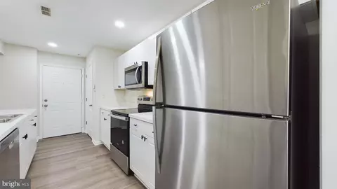 302 Baughmans Ln #302C, Frederick, MD 21702 photo 8
