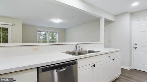 302 Baughmans Ln #302C, Frederick, MD 21702 photo 9