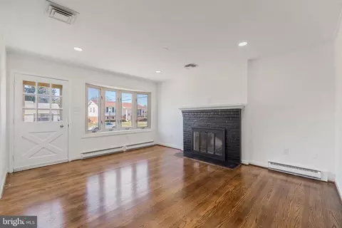 1497 W 10th St, Frederick, MD 21702 photo 5
