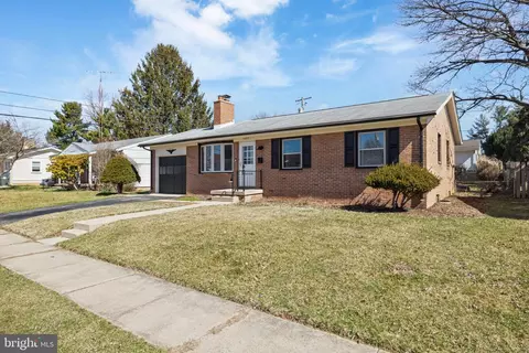 1497 W 10th St, Frederick, MD 21702 photo 4