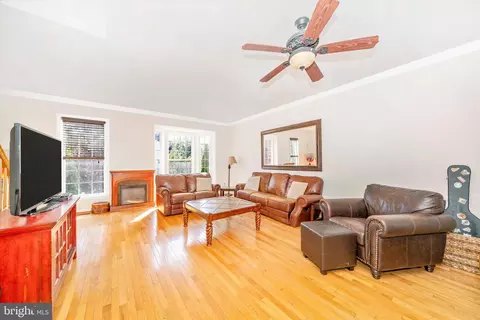 2624 Emerson Dr, Frederick, MD 21702 photo 3