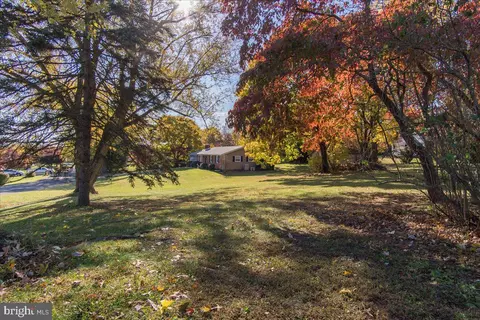 Exterior - 8301 Sharon Dr, Frederick, MD 21704 photo 4 of 9