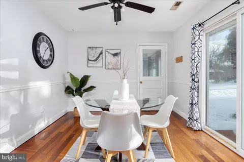 Dining - 8301 Sharon Dr, Frederick, MD 21704 photo 2 of 2