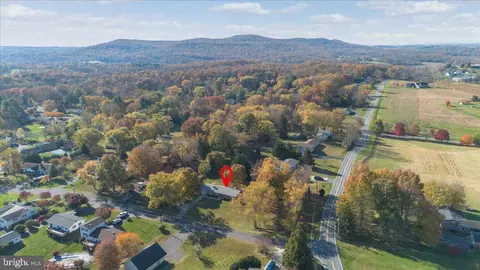 View/Area - 8301 Sharon Dr, Frederick, MD 21704 photo 3 of 4