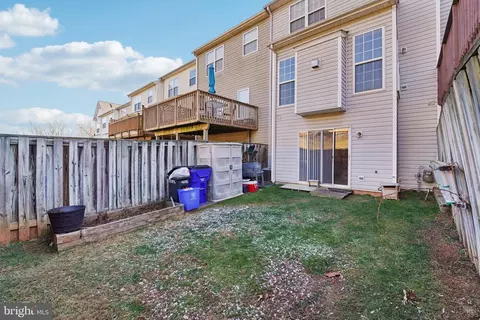 Exterior - 512 Ellison Ct, Frederick, MD 21703 photo 4 of 6
