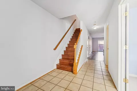 Entry Way - 512 Ellison Ct, Frederick, MD 21703 photo 2 of 4