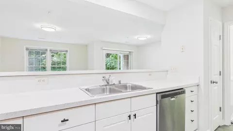 302 Baughmans #302B, Frederick, MD 21702 photo 5