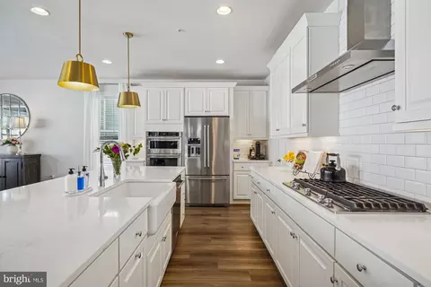 Kitchen - 8776 Walnut Bottom Ln, Frederick, MD 21701 photo 1 of 2