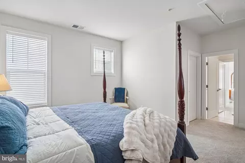 Bedroom - 8776 Walnut Bottom Ln, Frederick, MD 21701 photo 9 of 9