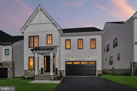 Exterior - 8776 Walnut Bottom Ln, Frederick, MD 21701 photo 4 of 4