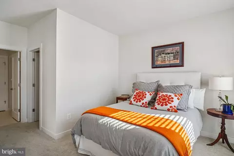 Bedroom - 8776 Walnut Bottom Ln, Frederick, MD 21701 photo 7 of 9