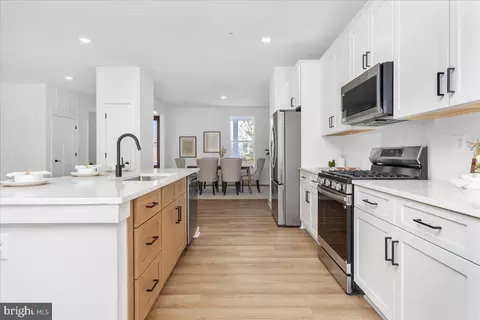 641 Swallowtail Dr, Frederick, MD 21703 photo 9