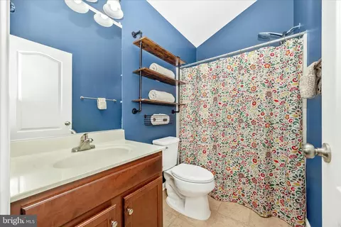 Bath - 6201 Payton Way, Frederick, MD 21703 photo 3 of 4