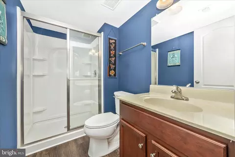 Bath - 6201 Payton Way, Frederick, MD 21703 photo 4 of 4
