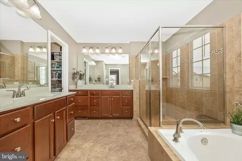 Entry Way - 6201 Payton Way, Frederick, MD 21703 photo 10 of 12
