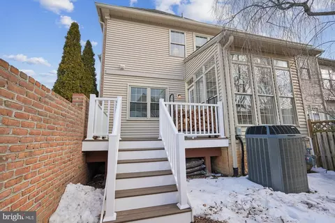 Exterior - 2539 Waterside Dr, Frederick, MD 21701 photo 4 of 9