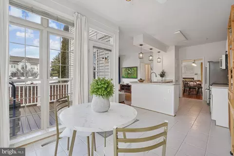 Dining - 2539 Waterside Dr, Frederick, MD 21701 photo 3 of 3