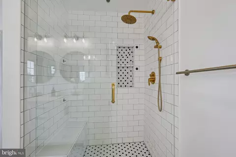 Bath - 2539 Waterside Dr, Frederick, MD 21701 photo 3 of 5