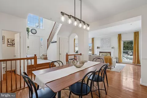 Dining - 2539 Waterside Dr, Frederick, MD 21701 photo 2 of 3