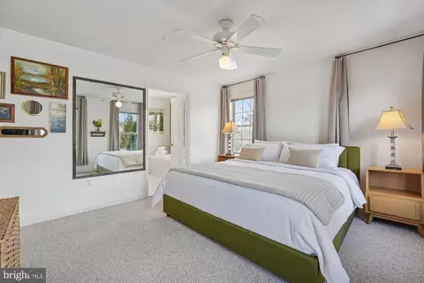 Bedroom - 2539 Waterside Dr, Frederick, MD 21701 photo 2 of 6