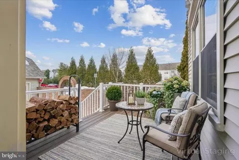 Exterior - 2539 Waterside Dr, Frederick, MD 21701 photo 3 of 9