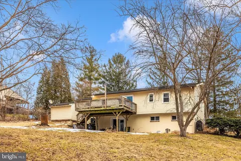 Exterior - 2778 Lynn St, Frederick, MD 21704 photo 4 of 12