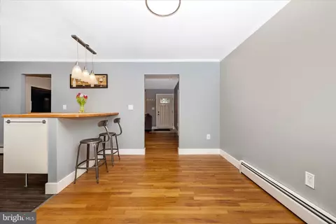 Entry Way - 2778 Lynn St, Frederick, MD 21704 photo 3 of 5