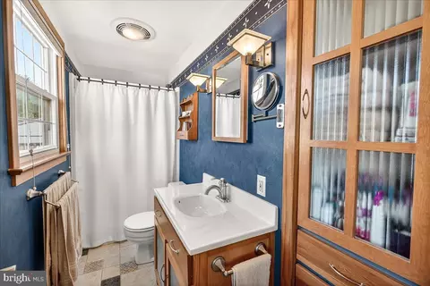 Bath - Undisclosed, Frederick, MD 21703 photo 1 of 4