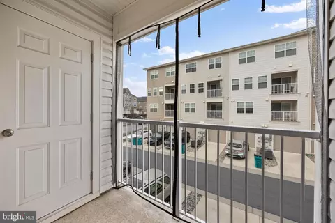 Exterior - 5936 Forum Sq, Frederick, MD 21703 photo 1 of 7