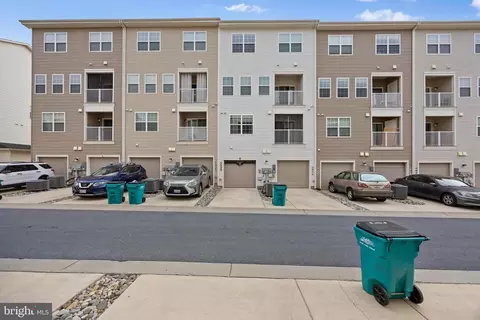 Exterior - 5936 Forum Sq, Frederick, MD 21703 photo 3 of 7