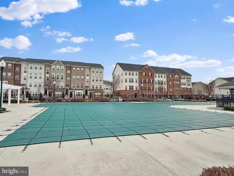 Exterior - 5936 Forum Sq, Frederick, MD 21703 photo 5 of 7