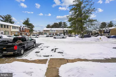 124 Key Pkwy, Frederick, MD 21702 photo 4